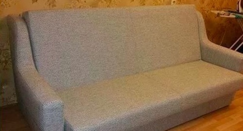 Перетяжка дивана. Железнодорожный