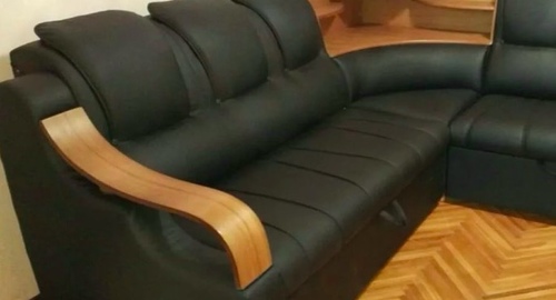 Перетяжка кожаного дивана. Железнодорожный